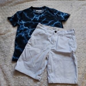 Abercrombie Kids Off White Shorts & Blue Lightening Graphic T-shirt 11/12 School
